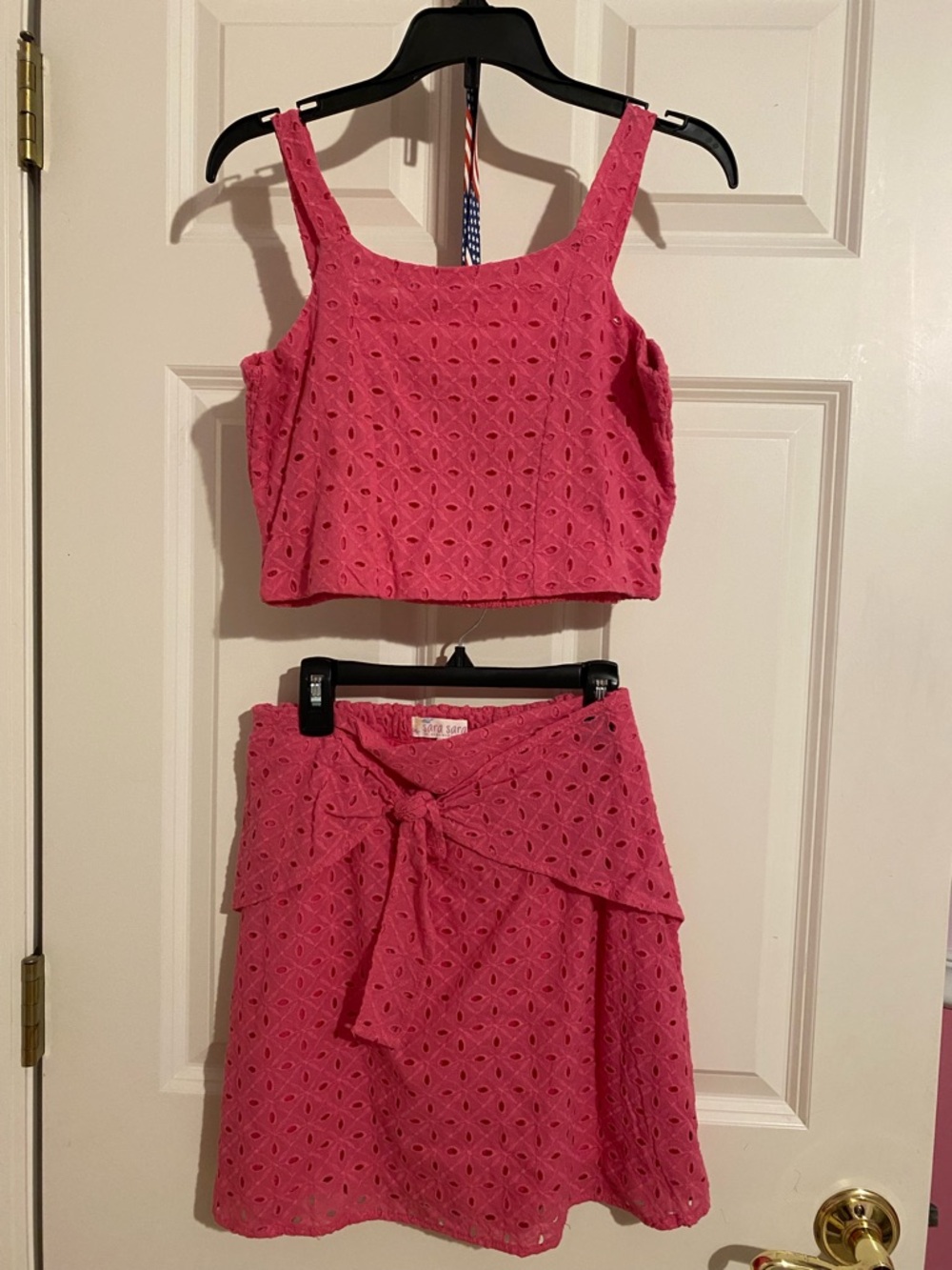 Sara Sara pink sleeveless top/ skirt set, childrens size 14